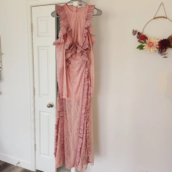 Glamorous Clothing brand Pink Dress - Picture 5 of 5